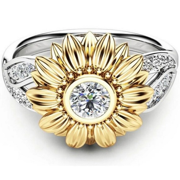 18K White & Gold Diamond Sunflower Ring - Picture 2 of 4
